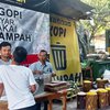 Kedai Ini Layani Pembelian Kopi dengan Sampah