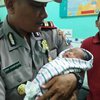 Mahasiswi Temukan Bayi di Depan Rumah Bidan di Blitar