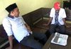 Sibro, Anak Peloper Koran yang Raih Kursi di Parlemen 