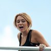 Tampil di Woodstock, Miley Cyrus Bikin Status di Instagram