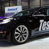 Bobol Sistem, Dua Peretas ini Dihadiahi Tesla Model 3