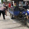 Bergurau saat Berkendara, Dua Remaja Terluka Menabrak Motor Roda Tiga di Mojosari