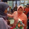 Ulang Tahun, Risma Berharap Selalu Sehat dan Kuat Blusukan