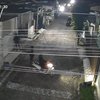 Terekam CCTV, Tiga Pria Gasak Vario di Teras Rumah Warga
