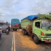 Sopir Diduga Mengantuk, Truk Gandeng Picu Kecelakaan Beruntun di Mojokerto