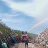 Kurangi Bau Sampah, DLH Lamongan Semprot Cairan Eco Lindi ke TPA Tambakrigadung