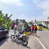 Truk Tangki Air Terguling di Jalur Mojosari-Krian, Lalu Lintas Macet
