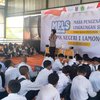 Cegah Kenakalan Remaja, Kanit Bintibsos Polres Lamongan Turun ke MPLS