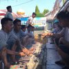 Iduladha, WBP Lapas Kelas IIB Mojokerto Bakar Sate dan Makan Bareng