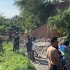 Mobil Berisi Nenek dan Cucu Masuk Jurang, Hindari Tembok Penahan Tanah di Pacet Runtuh