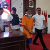 Ditangkap di Mojokerto, Suami Jual Istri dengan Layanan Seks Threesome