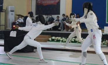 Atlit Anggar Kabupaten Probolinggo Sabet Medali Emas di Ajang Porprov ...