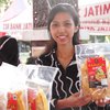 Produk Makanan Masuk Pasar Modern, Wabup Situbondo Dorong UMKM Terus Berkembang
