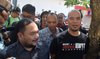 Pakai Kaus Idiot, Ahmad Dhani Penuhi Panggilan Sebagai Tersangka