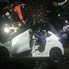 Sopir Diduga Mabuk, Honda Brio Terjun dari Flyover Gubeng Surabaya