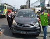Petugas Razia di Exit Tol Manyar Gresik, Kendaraan Selain Pelat W Putar Balik