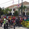 Demo di Pengadilan, Warga Mojokerto Minta PT PRIA Tidak Timbun Limbah B3