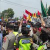 Demo Tolak Kenaikan BBM Sempat Memanas, Mahasiswa Kena Pukul Polisi
