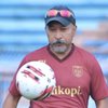 Fakhri Husaini Mundur sebagai Pelatih Kepala Persela Lamongan
