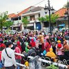 Bantu Warga Miskin, HIPMI Gresik Bagi 1000 Sembako Gratis