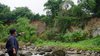 Tebing Sungai Longsor, Sejumlah Rumah di Mojokerto Terancam Ambles
