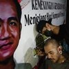 Dukung Gibran Bacawapres, belasan Pemuda di Malang Cukur Gundul

 