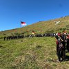 HUT Kemerdekaan RI ke-79, Bendera 1.000 meter Dibentangkan di Gunung Penanggungan