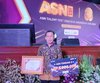Mas Pj Apresiasi Kepala SMPN 4 Mojokerto sebagai Guru Terbaik II Nasional