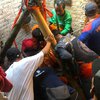 Cari Bangkai Tikus, Pria Lansia Terjebak dalam Sumur 25 Meter