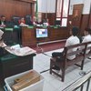 Terdakwa Carding Jalani Sidang Perdana di PN Surabaya