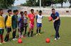 Pelatih Klub Tranmere Rovers Beri Coaching Clinic Anak-Anak di Surabaya