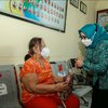 Sosialisasi Vaksin Covid untuk Lansia, Ketua PKK Surabaya Keliling Puskesmas
