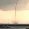 Warga Rekam Fenomena <em>Waterspout</em> di Perairan Probolinggo