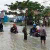 Banjir Langganan Gresik di Saat Kali Lamong Meluap, Polisi Alihkan Arus Lalu Lintas