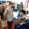 Wakapolda Jatim Tinjau Vaksinasi <em>Booster</em> di Ponpes Nurul Jadid Probolinggo