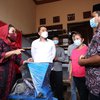 Ketua DPR RI Bantu Alat Produksi di Kampung Tempe Sukomanunggal Surabaya