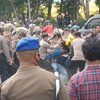 Demo Tolak RKUHP di Probolinggo Berlangsung Ricuh, Beberapa Provokator Diamankan