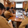 Budaya Main HP Saat Forum Serius Makin Dianggap Normal