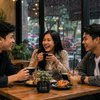 Nongkrong Saat Hujan, Kenapa Rasanya Lebih Nyaman?