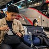 Barang Wajib Dibawa Saat Perjalanan Jauh Naik Bus