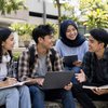 Cara Membangun Relasi Kampus Sejak Semester Awal