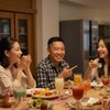 Tertawa Bersama Keluarga Kini Jadi Momen Langka