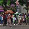 Berkah di Tengah Demo Buruh, PKL "Pernah Diborong Pak Polisi"