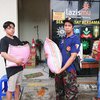 Jadi Langganan Banjir Kali Lamong, Bantuan Mulai Berdatangan