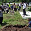 Diduga Dengar Bisikan Gaib, Suami di Ponorogo Gali Makam Istrinya