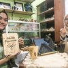 Di Tengah Pandemi Covid-19, Tiga Wanita Muda Hasilkan <em>Wooden Craft</em> Bernilai Jual dan Seni