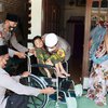 Ramadan, Kapolresta Mojokerto Beri Bantuan Kursi Roda ke Lansia dan ABK