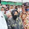 Ramai di Media, Mensos Risma Beri Bantuan Kakak Beradik Mikrosefalus