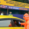 Jelang PSBB, Kendaraan Dilakukan <em>Check Point</em> di Akses Pintu Masuk Gresik