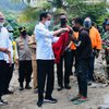 Datang ke Lokasi Terdampak Bencana, Presiden Jokowi Pastikan Kebutuhan Pengungsi Tercukupi